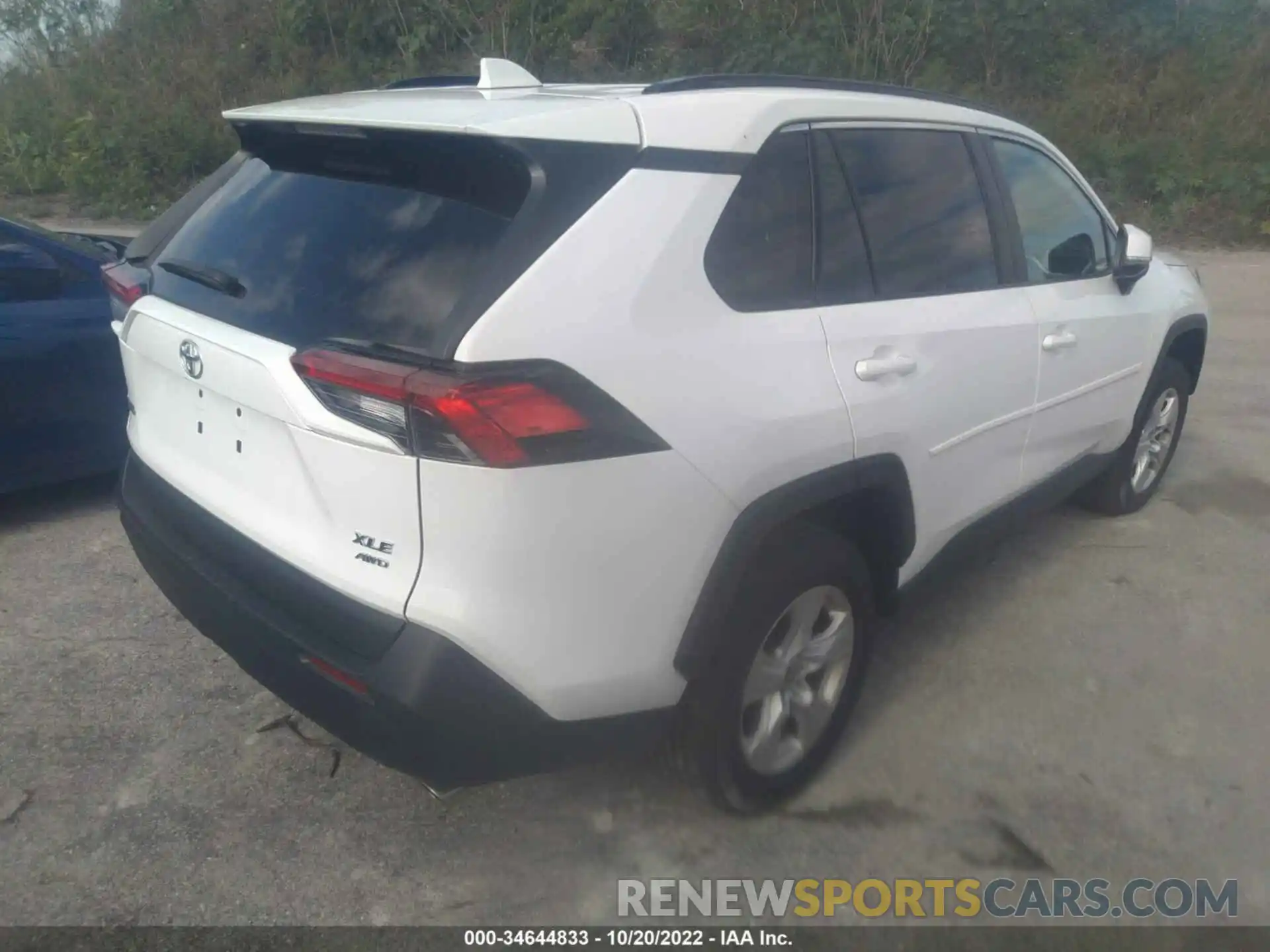 4 Photograph of a damaged car 2T3P1RFVXMC232837 TOYOTA RAV4 2021