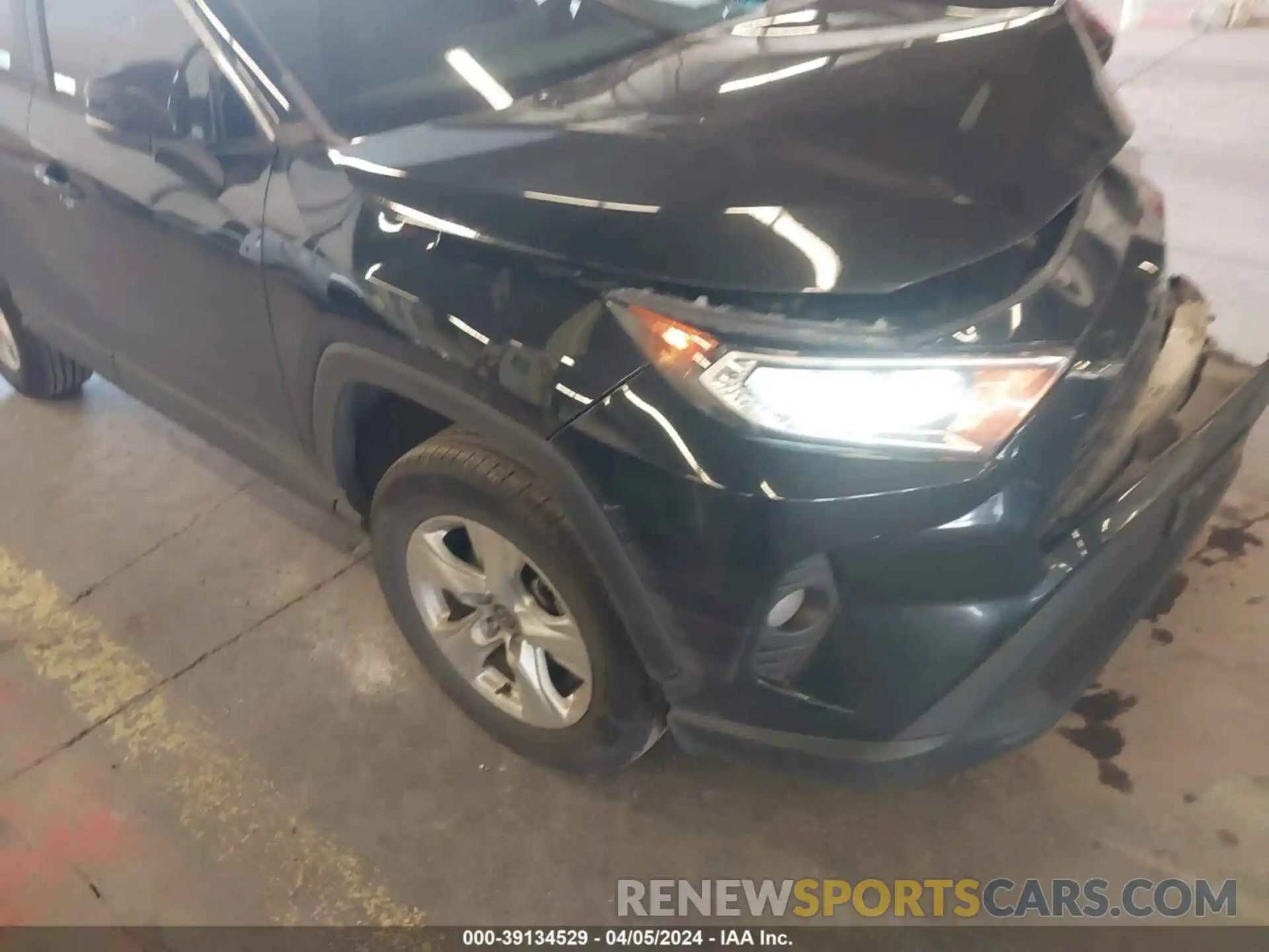 17 Photograph of a damaged car 2T3P1RFVXMC255129 TOYOTA RAV4 2021