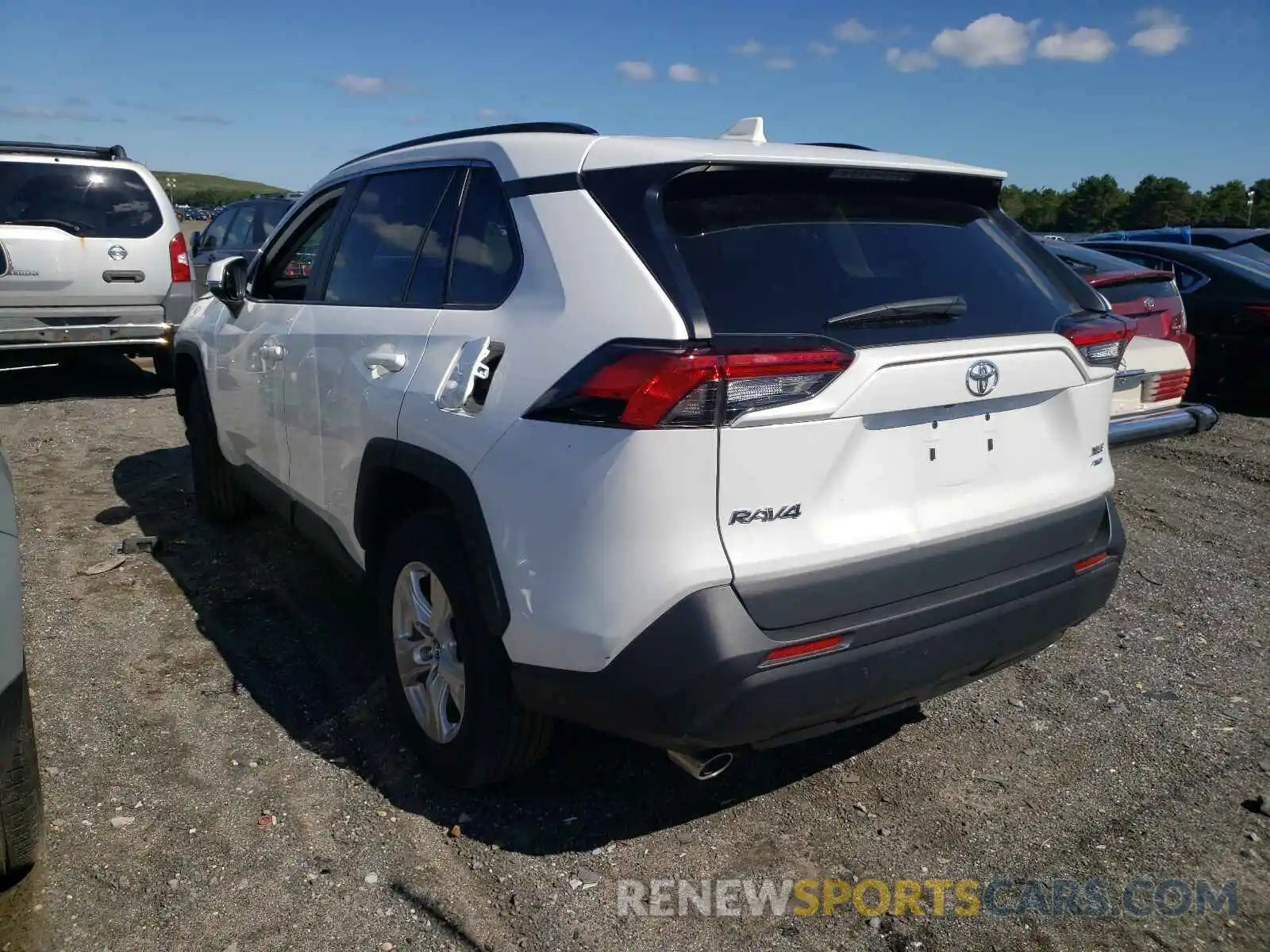 3 Photograph of a damaged car 2T3P1RFVXMW149388 TOYOTA RAV4 2021