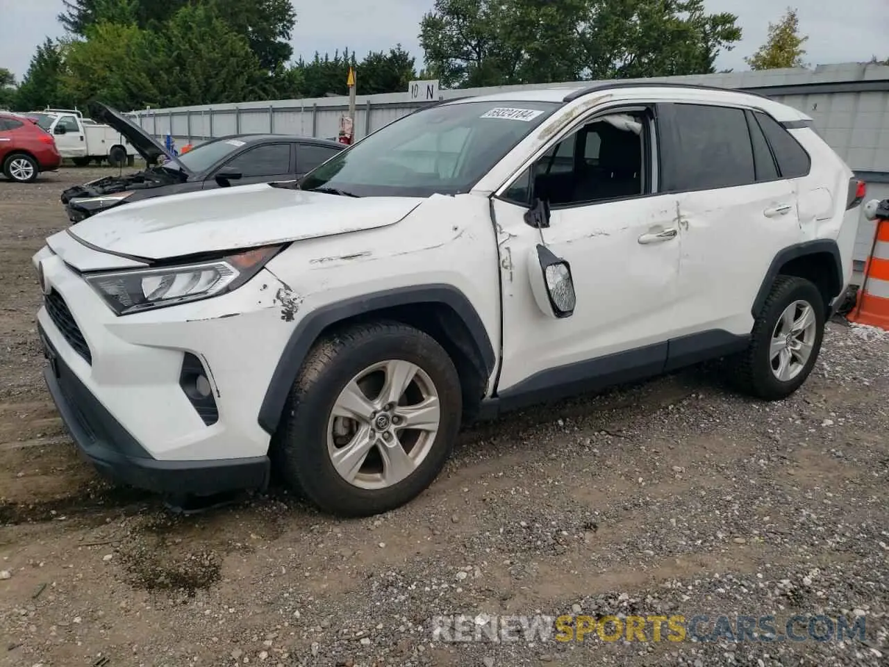 1 Photograph of a damaged car 2T3P1RFVXMW152680 TOYOTA RAV4 2021
