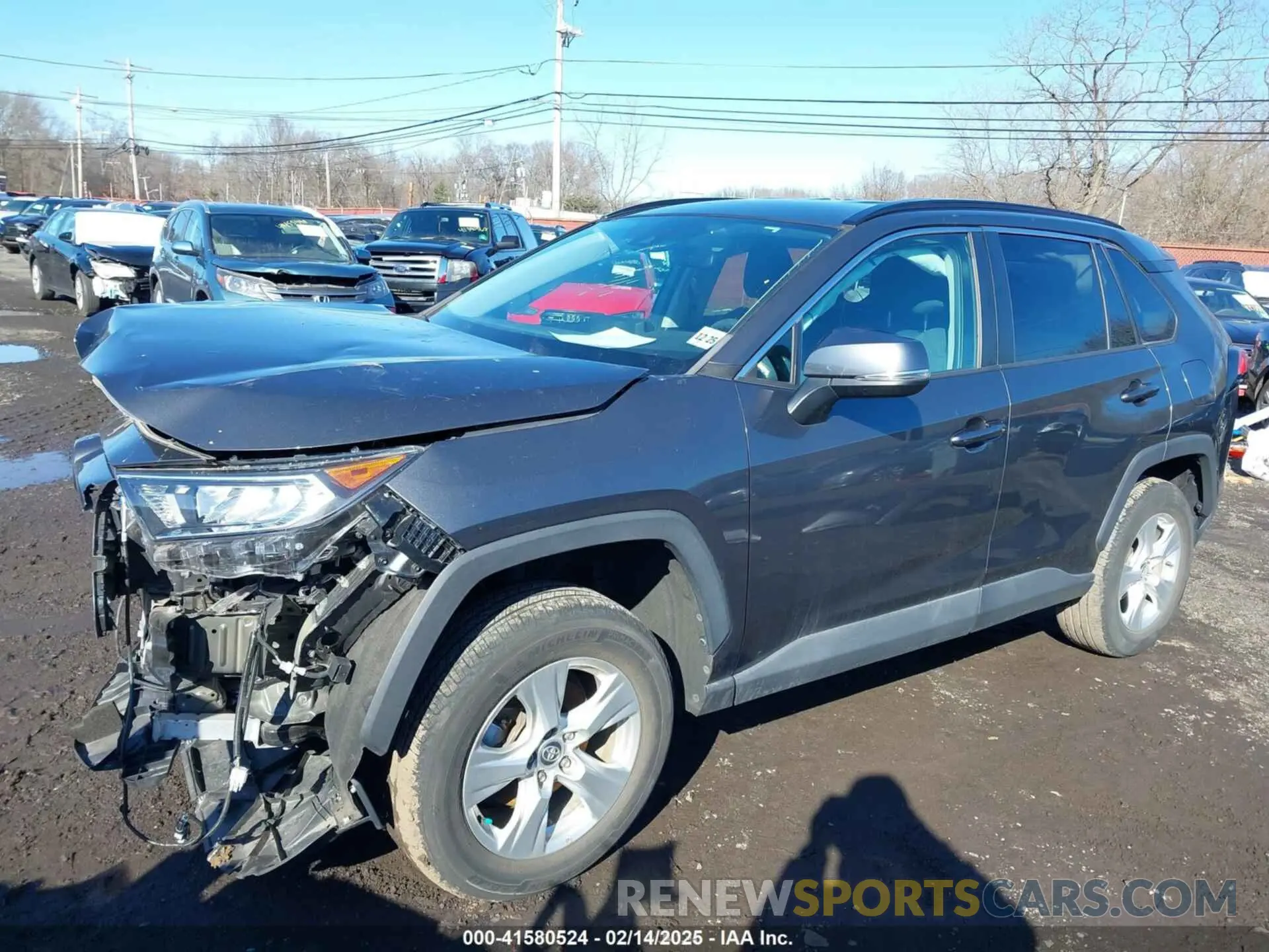 17 Photograph of a damaged car 2T3P1RFVXMW160715 TOYOTA RAV4 2021