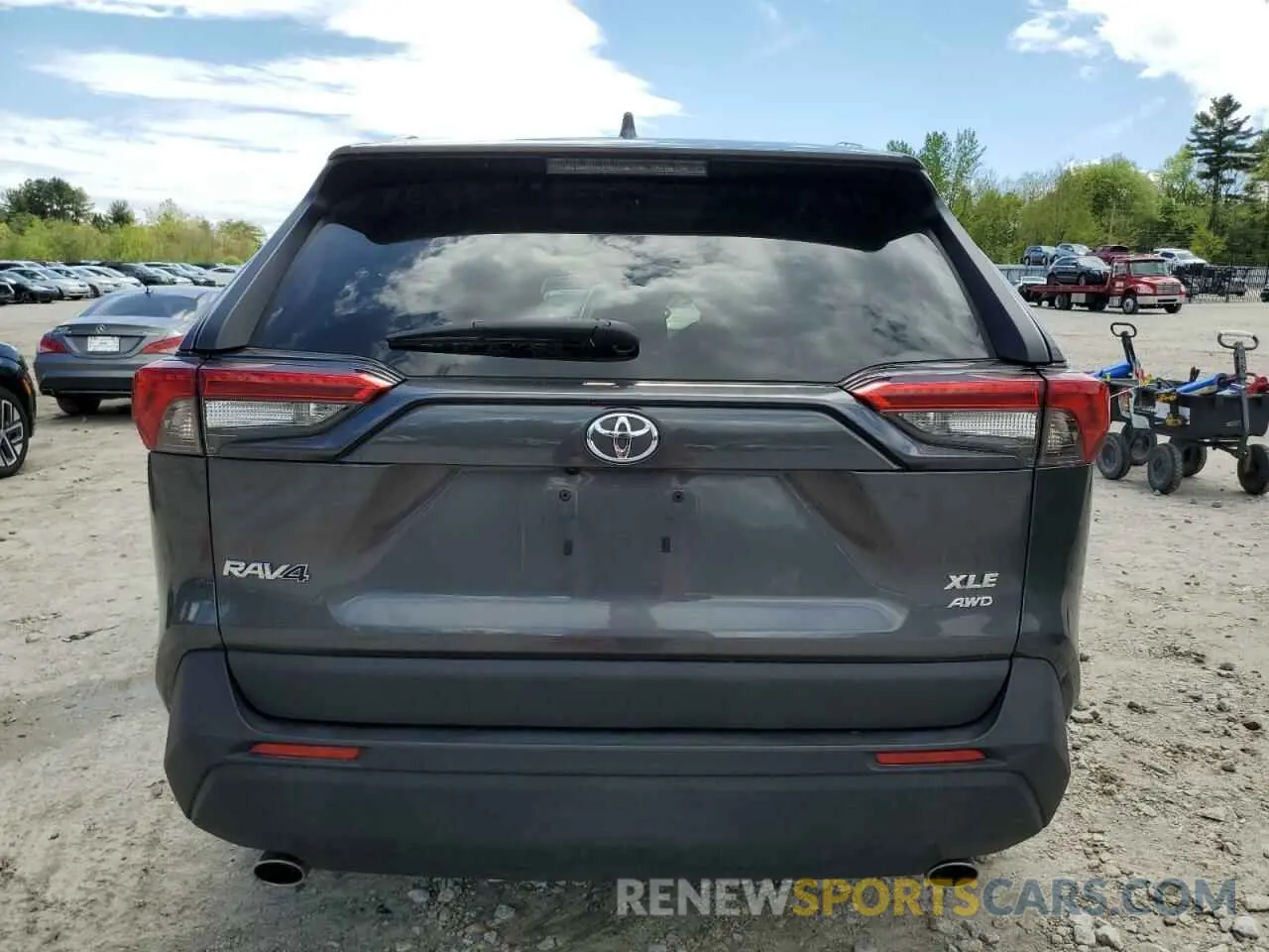 6 Photograph of a damaged car 2T3P1RFVXMW181712 TOYOTA RAV4 2021