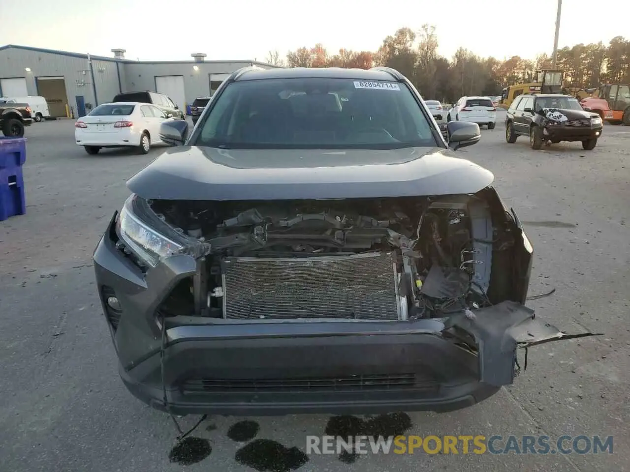 5 Photograph of a damaged car 2T3P1RFVXMW196128 TOYOTA RAV4 2021