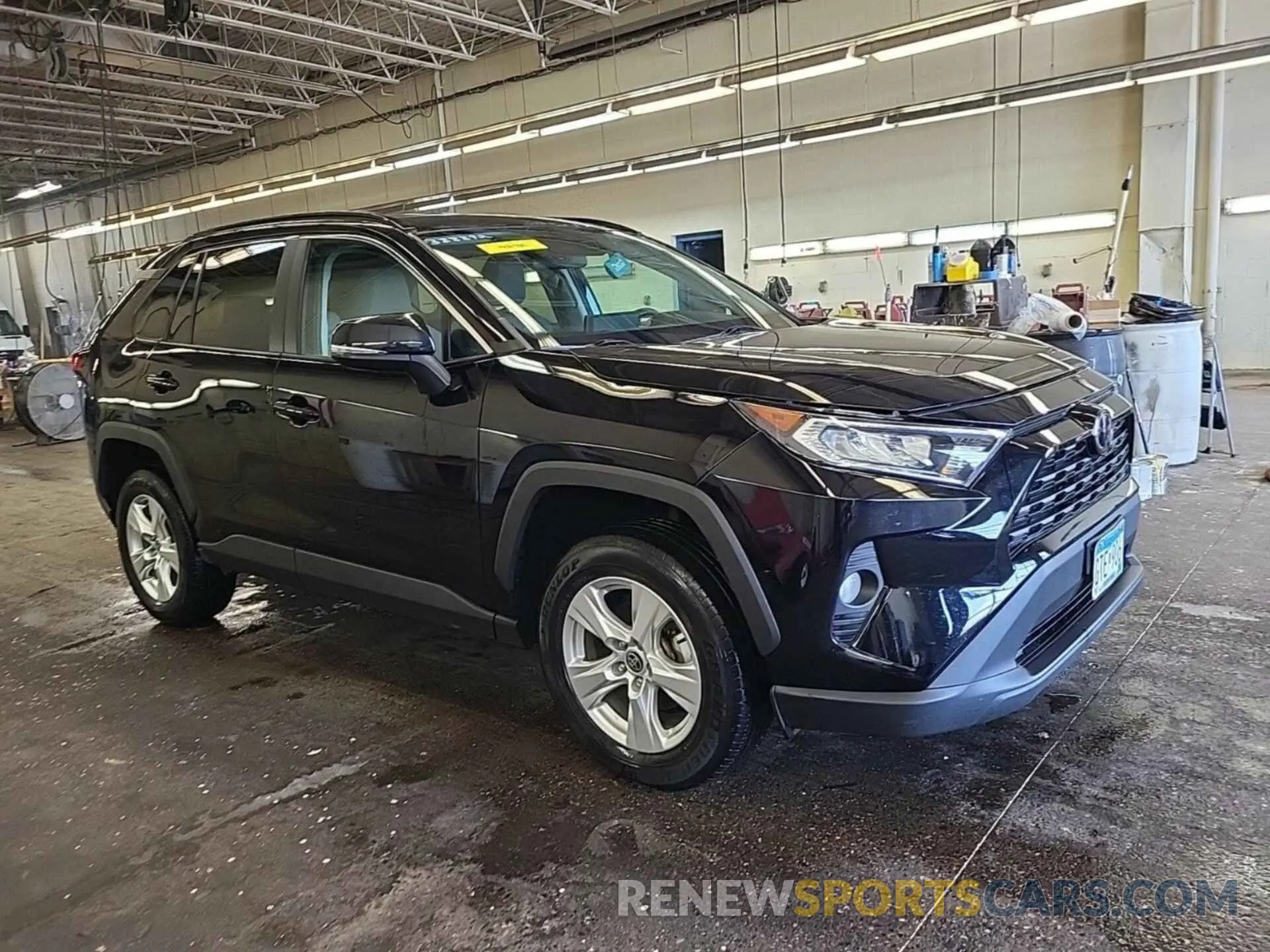 18 Photograph of a damaged car 2T3P1RFVXMW206169 TOYOTA RAV4 2021