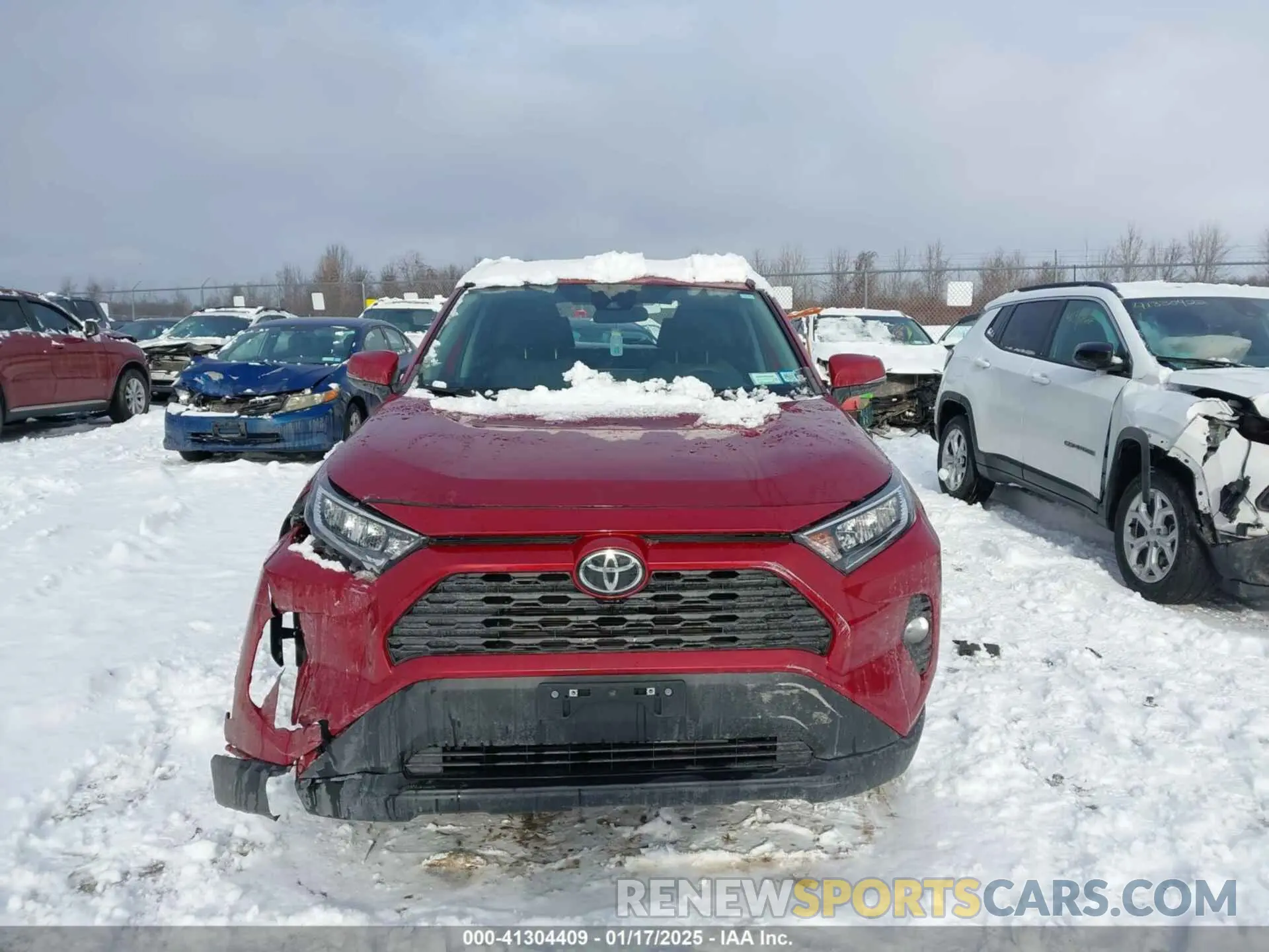 13 Photograph of a damaged car 2T3P1RFVXMW212201 TOYOTA RAV4 2021