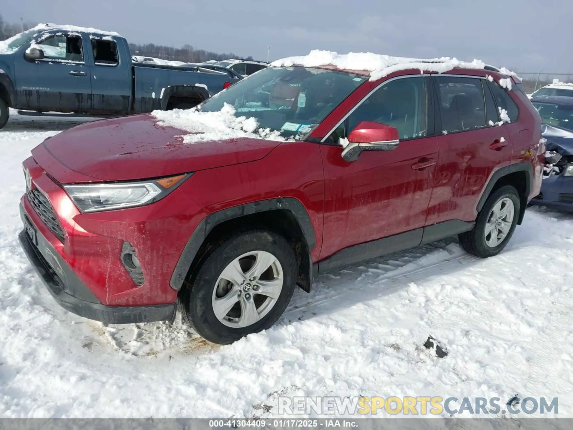 2 Photograph of a damaged car 2T3P1RFVXMW212201 TOYOTA RAV4 2021