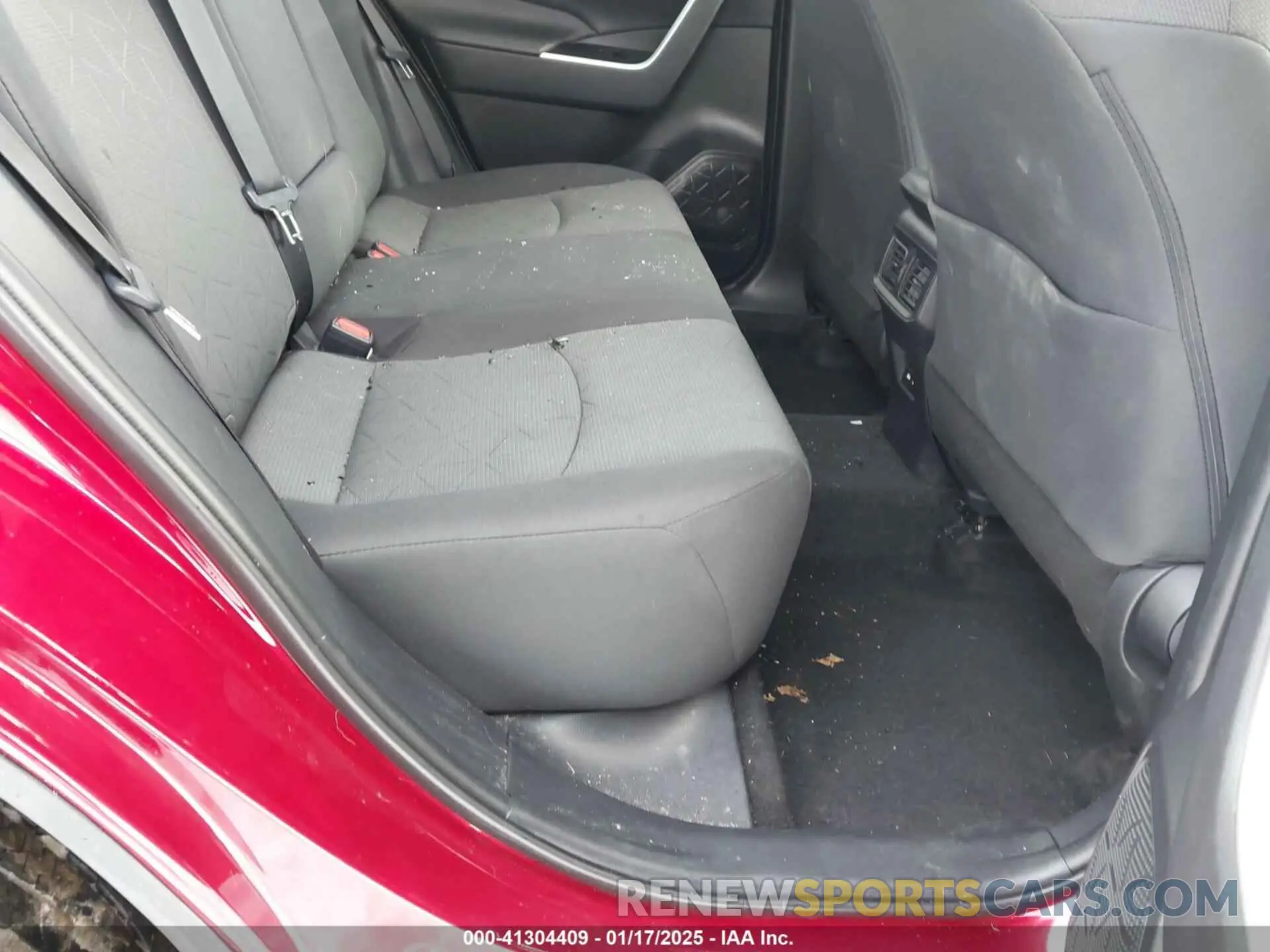 8 Photograph of a damaged car 2T3P1RFVXMW212201 TOYOTA RAV4 2021