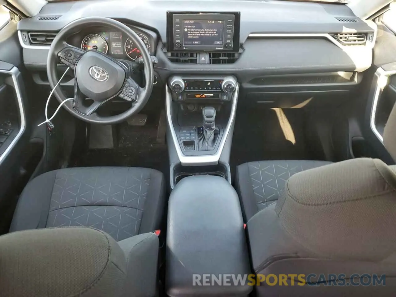 8 Photograph of a damaged car 2T3P1RFVXMW215972 TOYOTA RAV4 2021