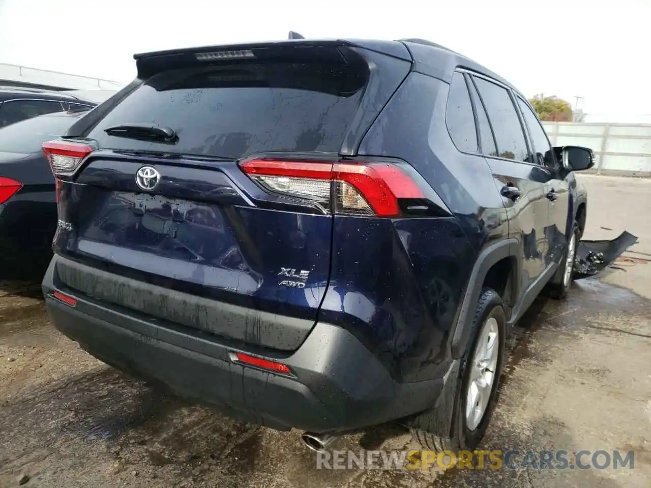 4 Photograph of a damaged car 2T3P1RFVXMW219049 TOYOTA RAV4 2021