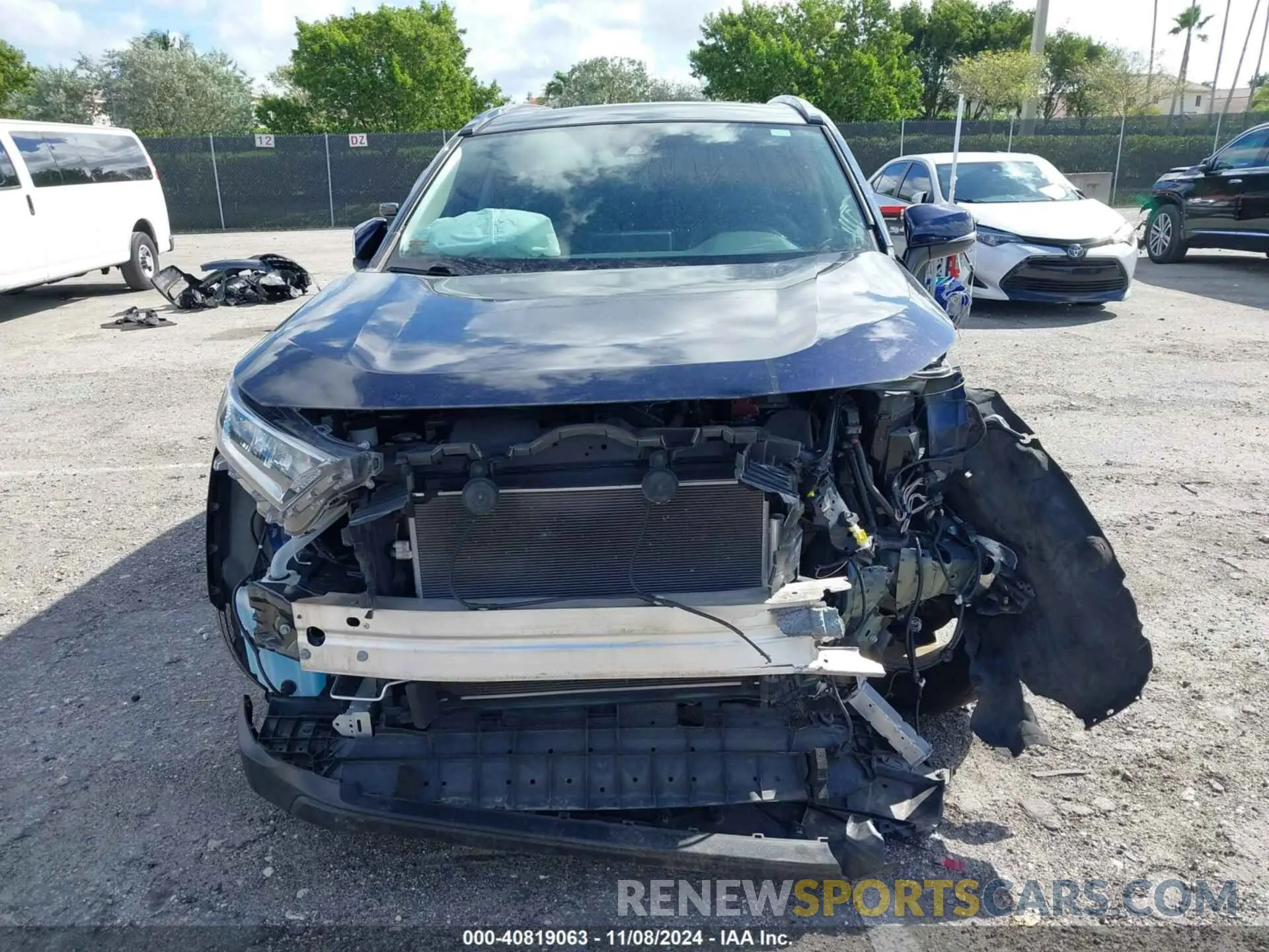 13 Photograph of a damaged car 2T3P1RFVXMW238698 TOYOTA RAV4 2021