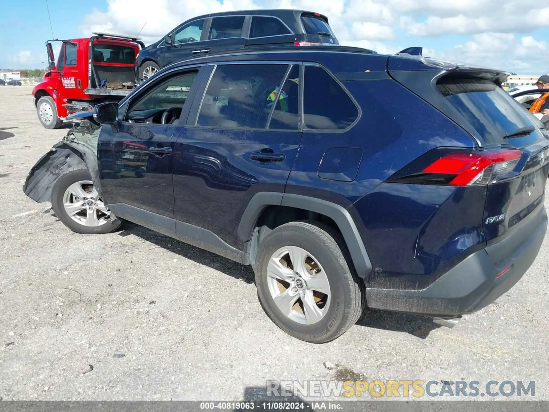 3 Photograph of a damaged car 2T3P1RFVXMW238698 TOYOTA RAV4 2021