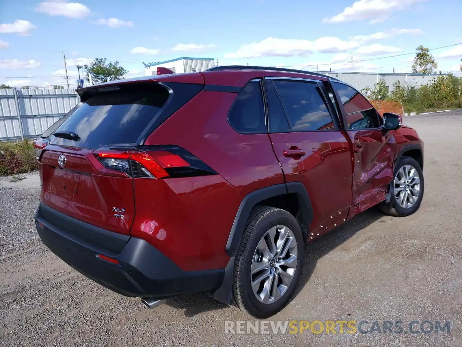 4 Photograph of a damaged car 2T3R1RFV0MW207503 TOYOTA RAV4 2021