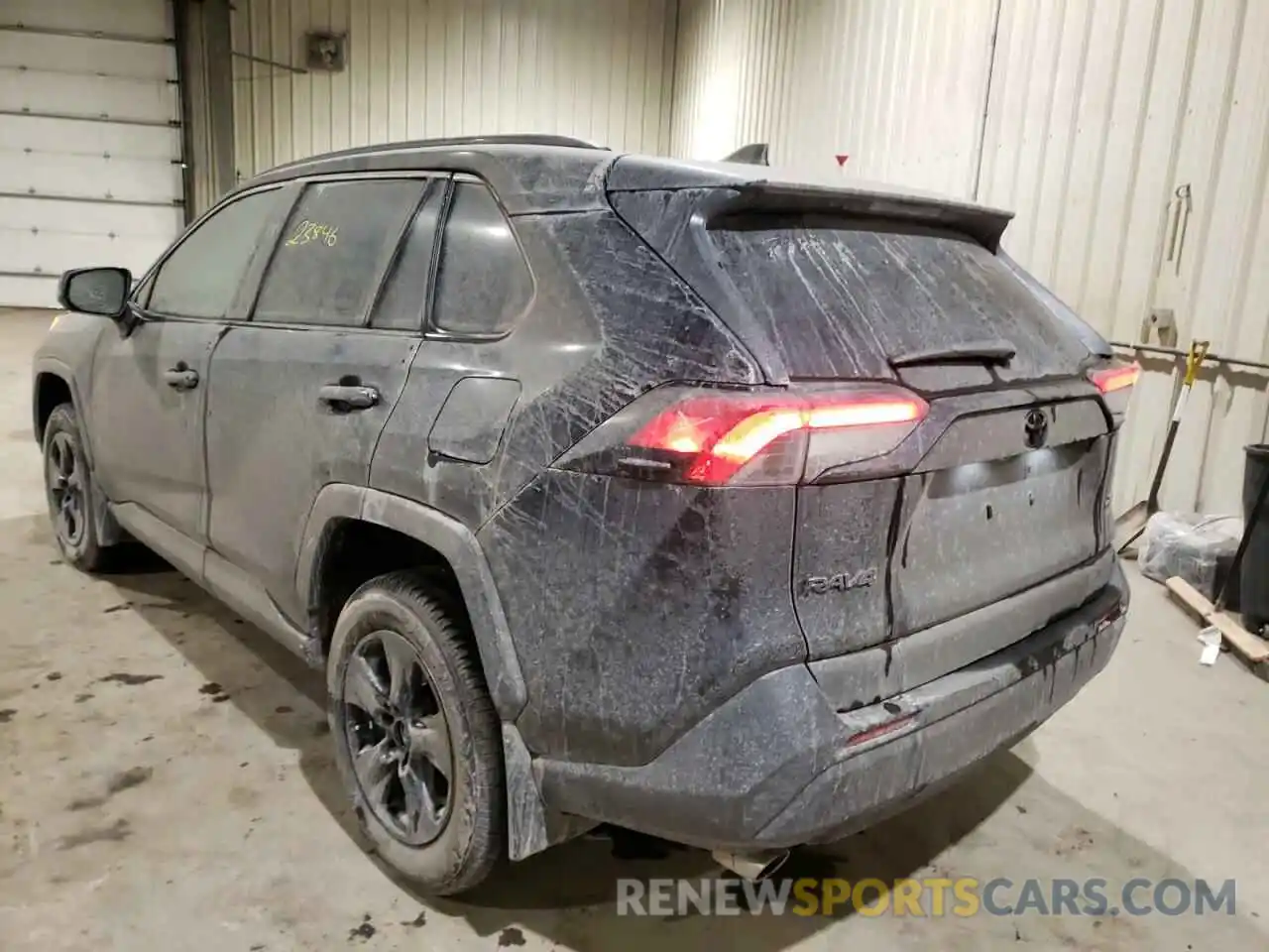 3 Photograph of a damaged car 2T3R1RFV1MW141768 TOYOTA RAV4 2021