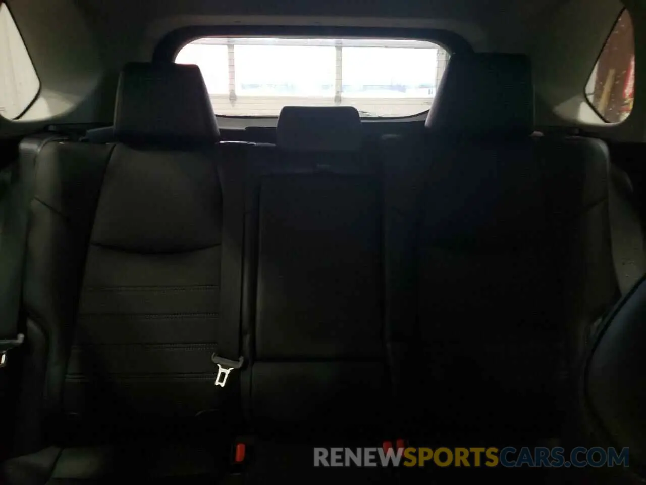 10 Photograph of a damaged car 2T3R1RFV5MC188433 TOYOTA RAV4 2021