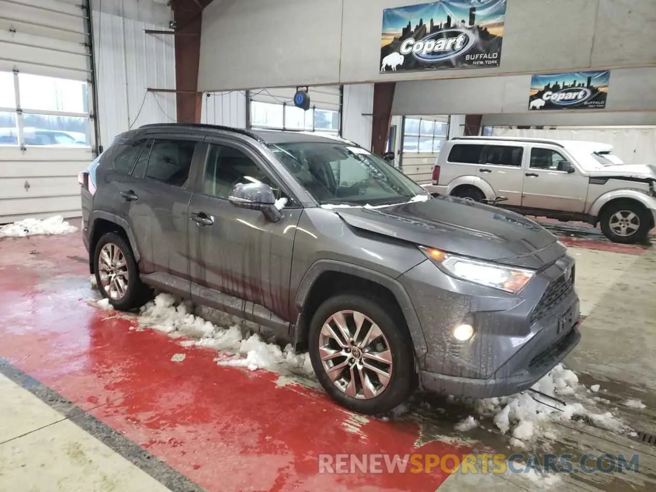 4 Photograph of a damaged car 2T3R1RFV5MC188433 TOYOTA RAV4 2021