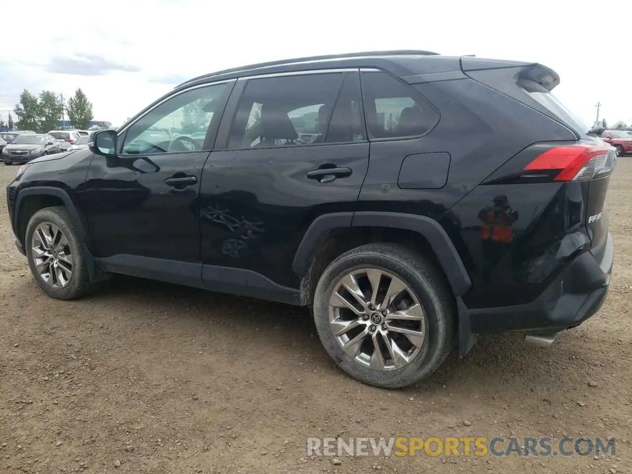 2 Photograph of a damaged car 2T3R1RFV6MC204574 TOYOTA RAV4 2021