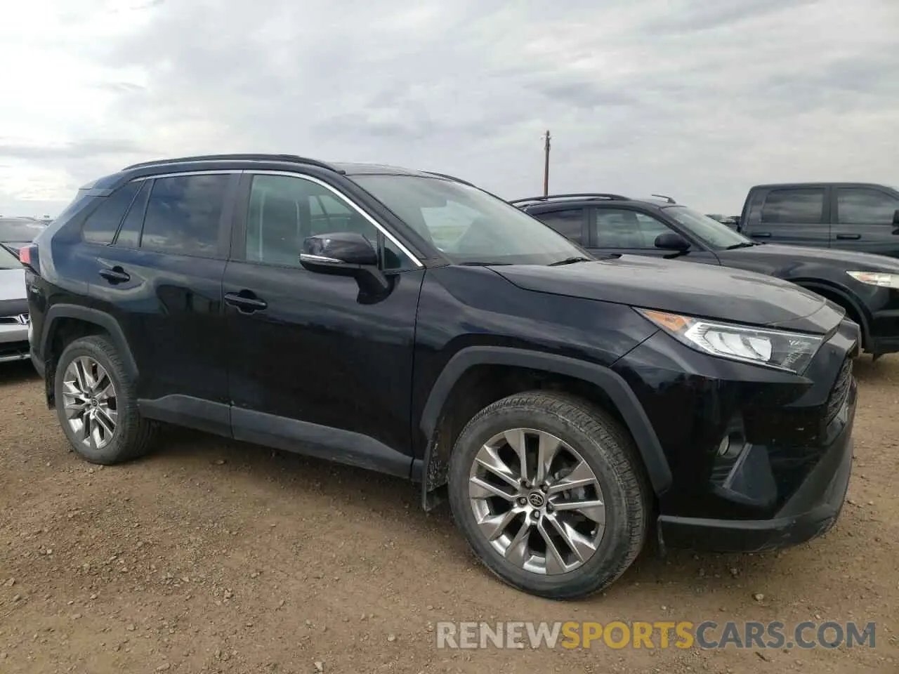 4 Photograph of a damaged car 2T3R1RFV6MC204574 TOYOTA RAV4 2021