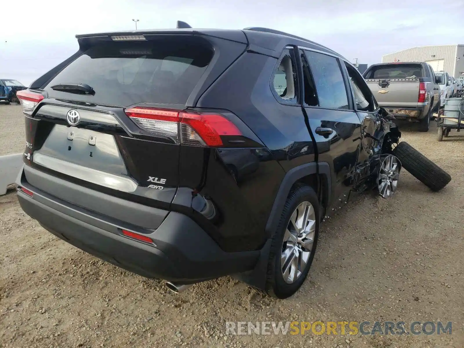 4 Photograph of a damaged car 2T3R1RFV7MW143511 TOYOTA RAV4 2021