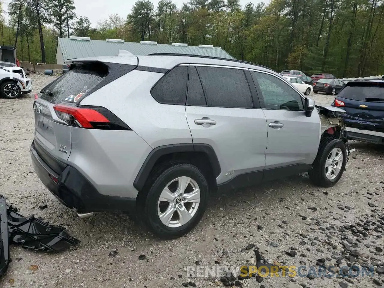 3 Photograph of a damaged car 2T3R6RFV0MW012714 TOYOTA RAV4 2021