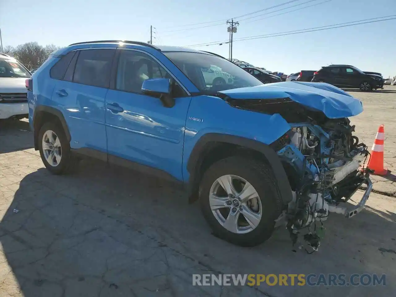 4 Photograph of a damaged car 2T3R6RFV1MW006498 TOYOTA RAV4 2021