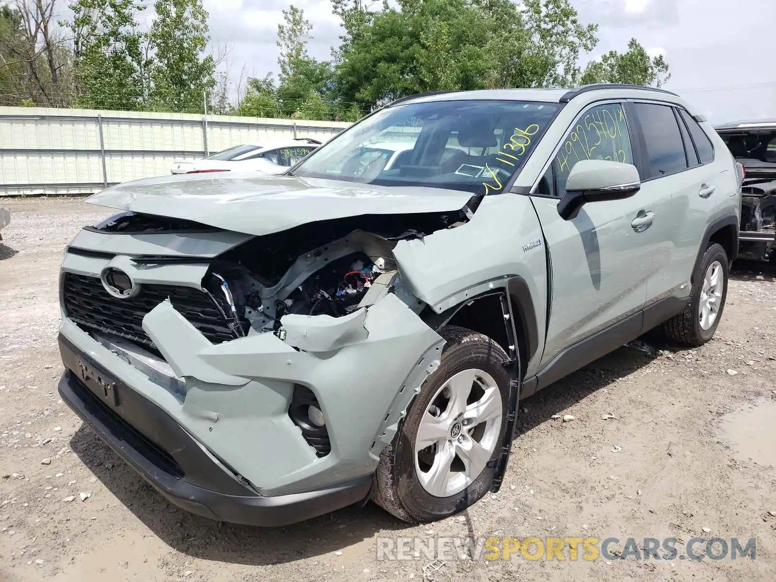 2 Photograph of a damaged car 2T3R6RFV3MW016997 TOYOTA RAV4 2021