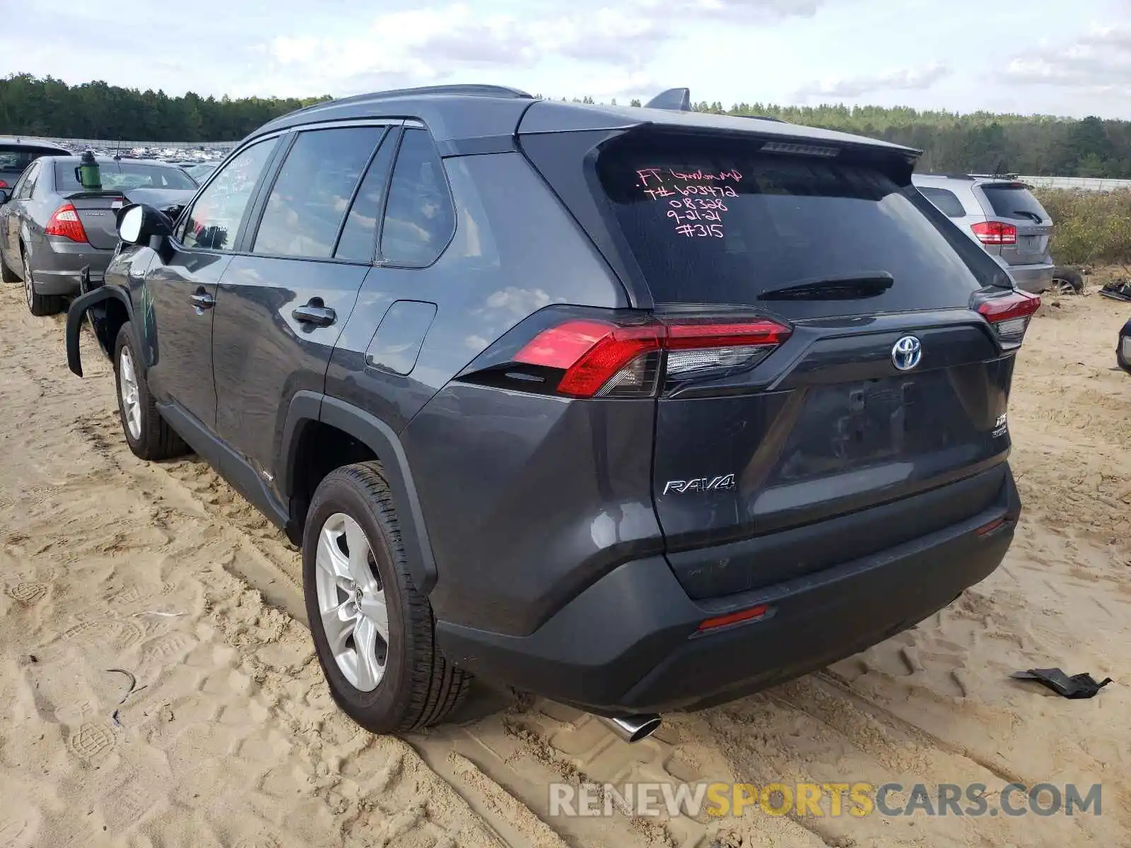 3 Photograph of a damaged car 2T3R6RFV3MW018328 TOYOTA RAV4 2021