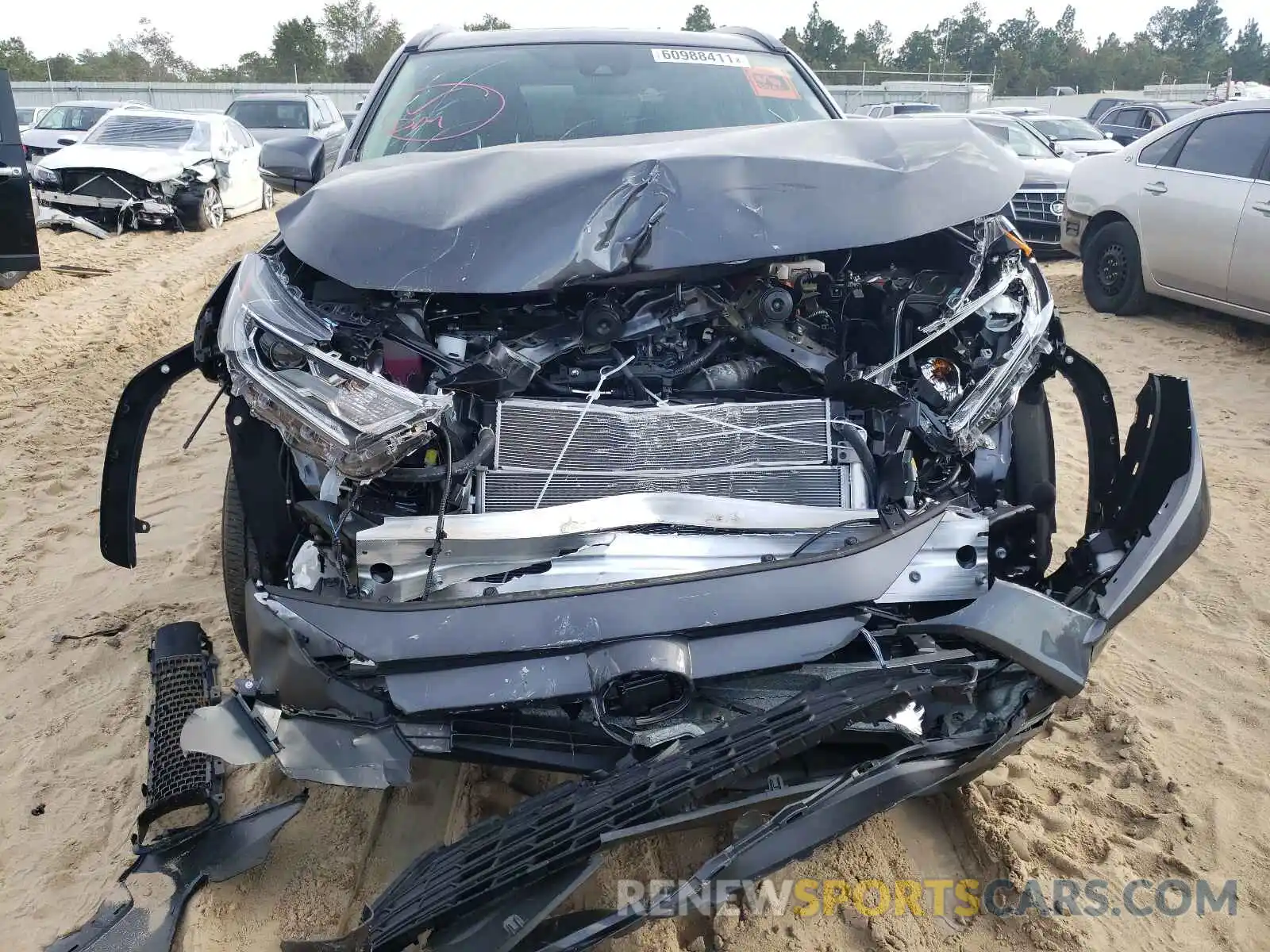 9 Photograph of a damaged car 2T3R6RFV3MW018328 TOYOTA RAV4 2021