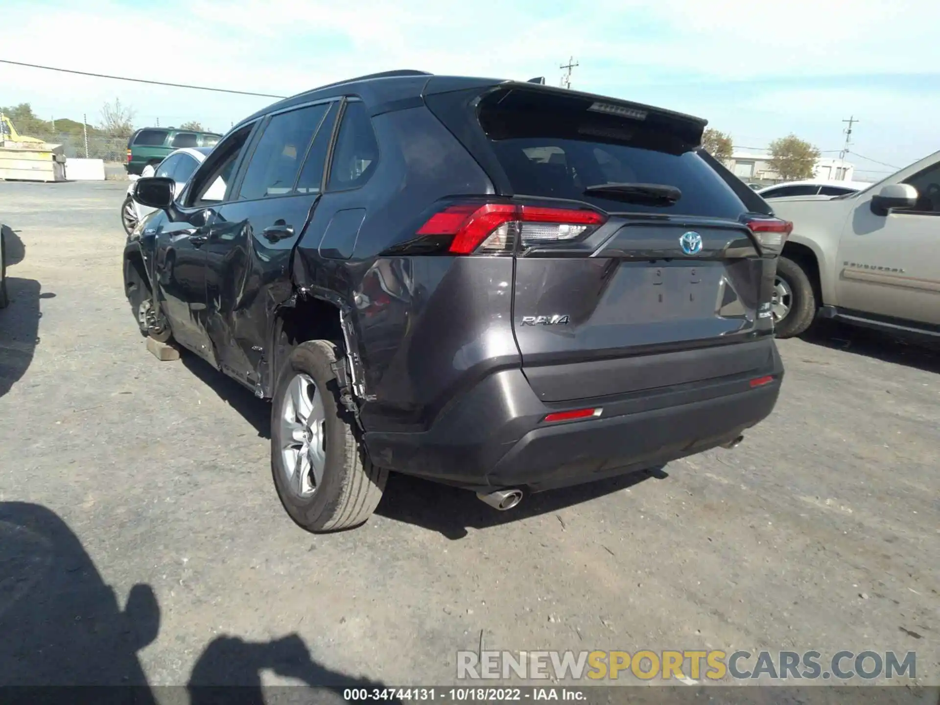 3 Photograph of a damaged car 2T3R6RFV5MW011686 TOYOTA RAV4 2021