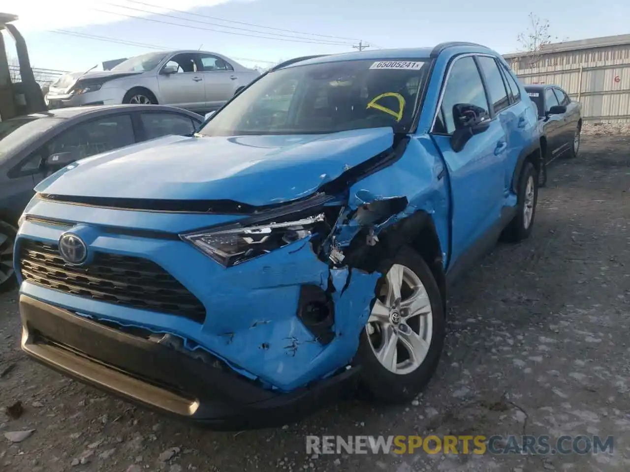 2 Photograph of a damaged car 2T3R6RFV5MW014622 TOYOTA RAV4 2021