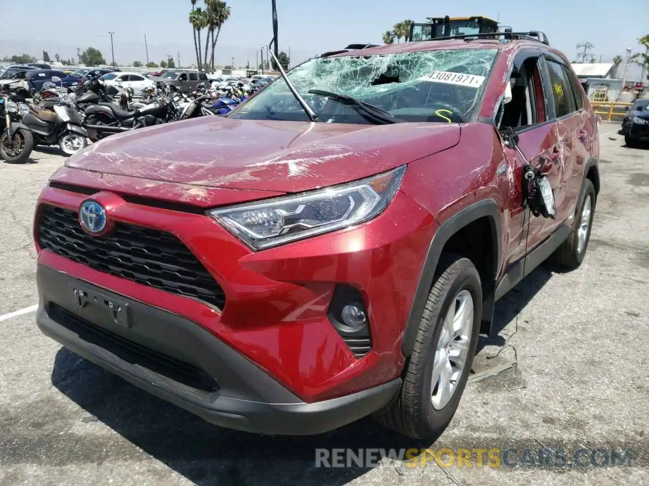 2 Photograph of a damaged car 2T3R6RFV8MW014839 TOYOTA RAV4 2021