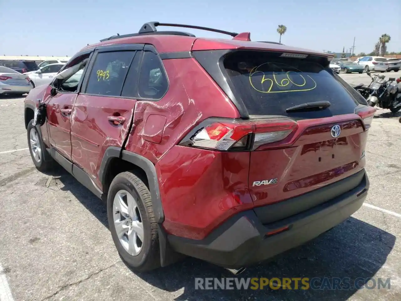 3 Photograph of a damaged car 2T3R6RFV8MW014839 TOYOTA RAV4 2021