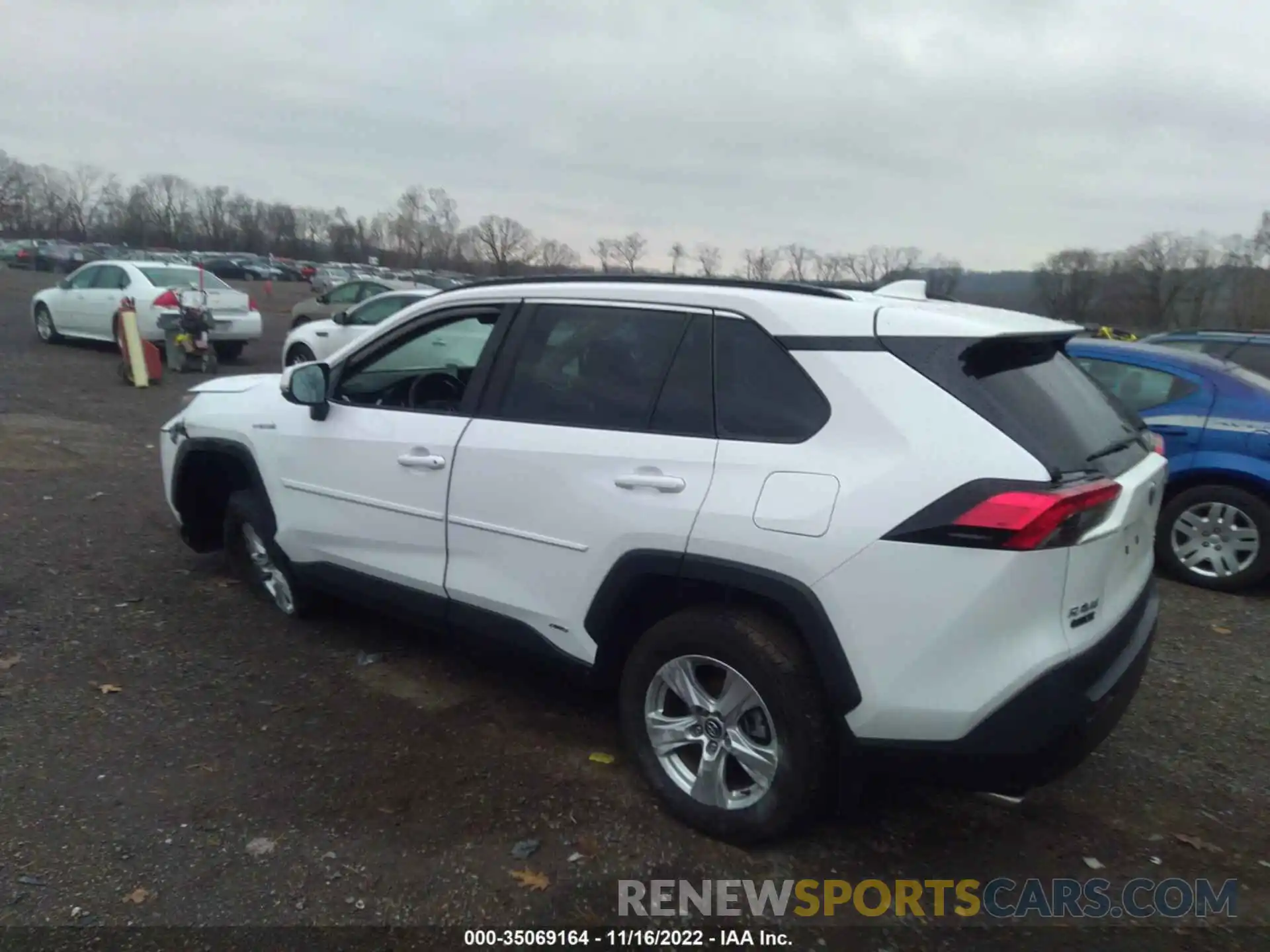 3 Photograph of a damaged car 2T3R6RFVXMW003874 TOYOTA RAV4 2021