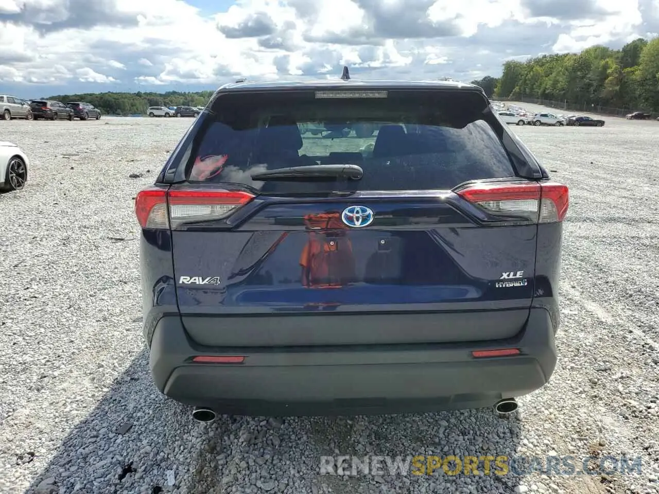 6 Photograph of a damaged car 2T3R6RFVXMW010971 TOYOTA RAV4 2021