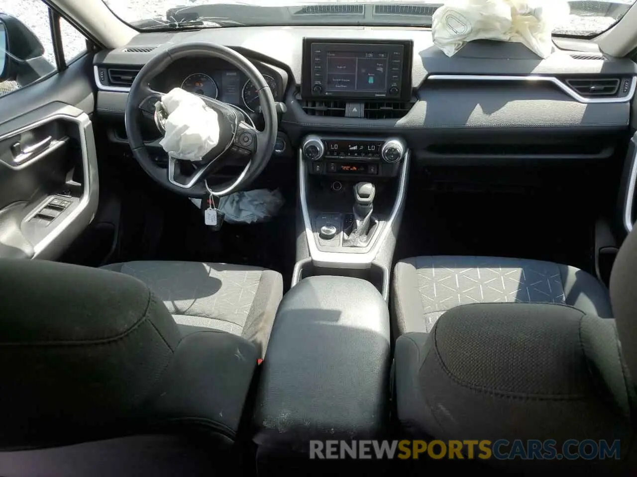 8 Photograph of a damaged car 2T3R6RFVXMW010971 TOYOTA RAV4 2021