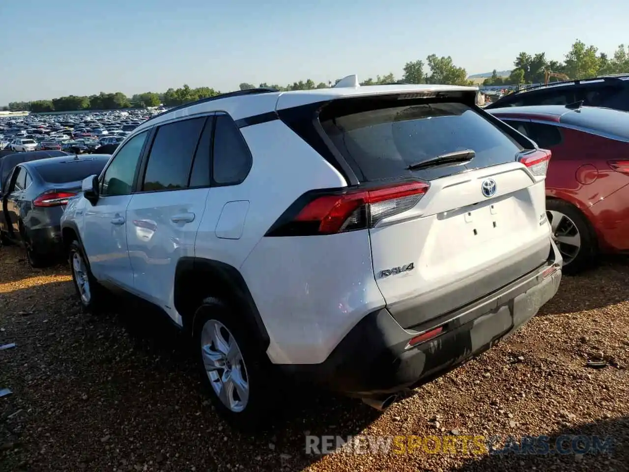 3 Photograph of a damaged car 2T3R6RFVXMW012574 TOYOTA RAV4 2021