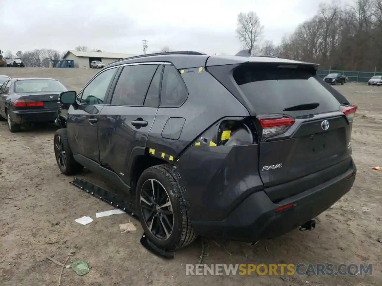 3 Photograph of a damaged car 2T3RWRFV0MW111873 TOYOTA RAV4 2021