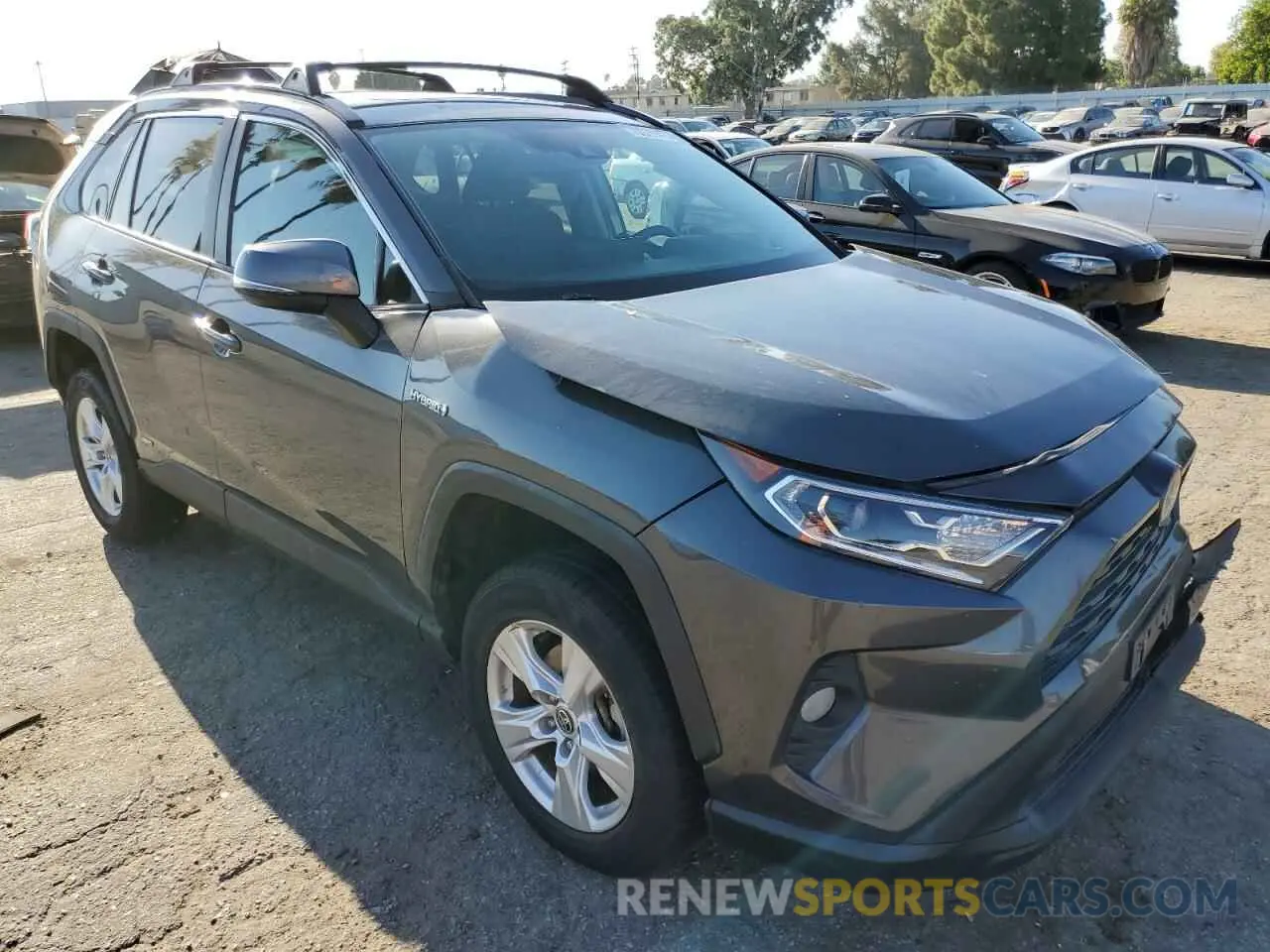 4 Photograph of a damaged car 2T3RWRFV1MW111218 TOYOTA RAV4 2021