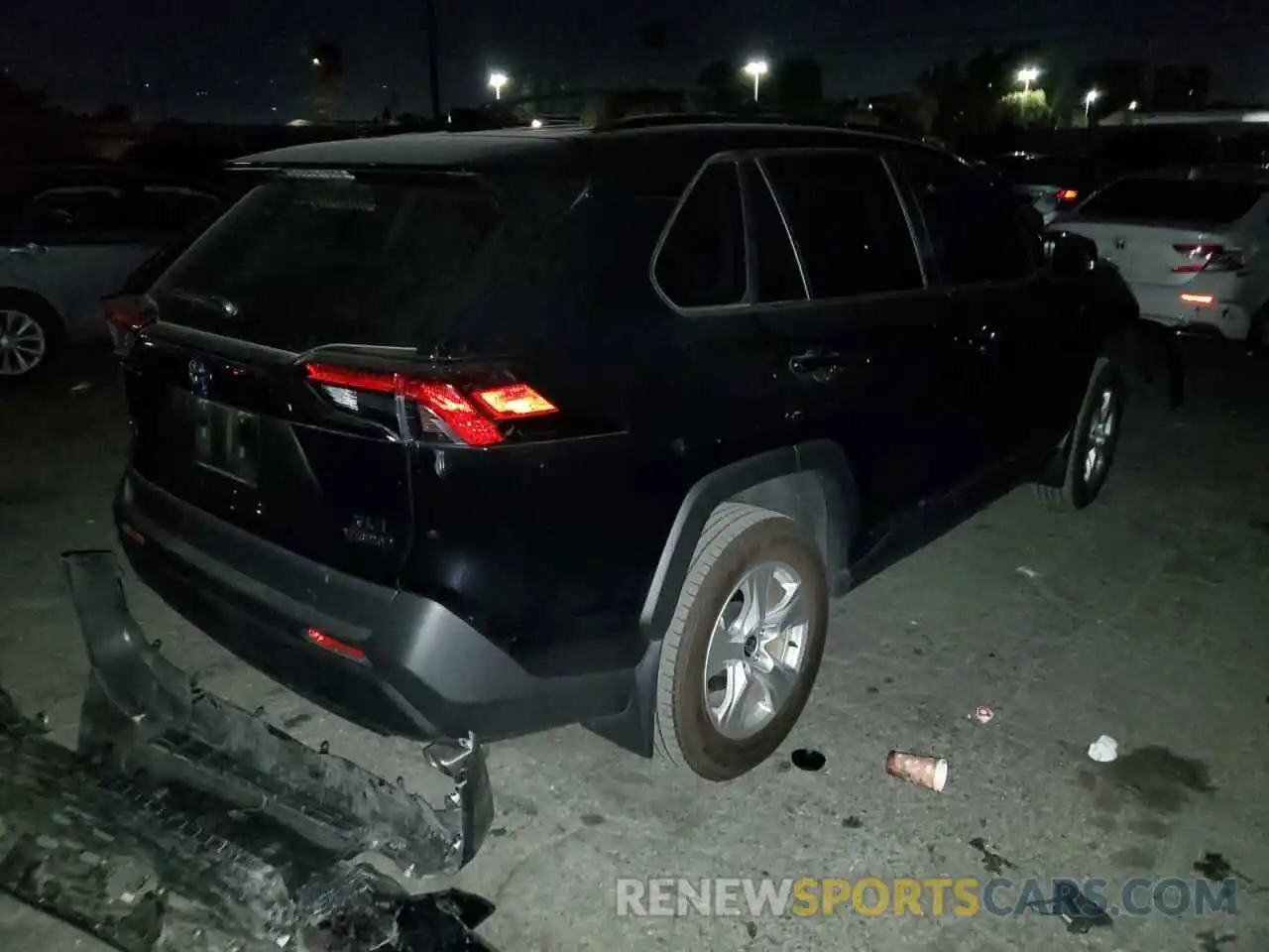 3 Photograph of a damaged car 2T3RWRFV1MW114863 TOYOTA RAV4 2021