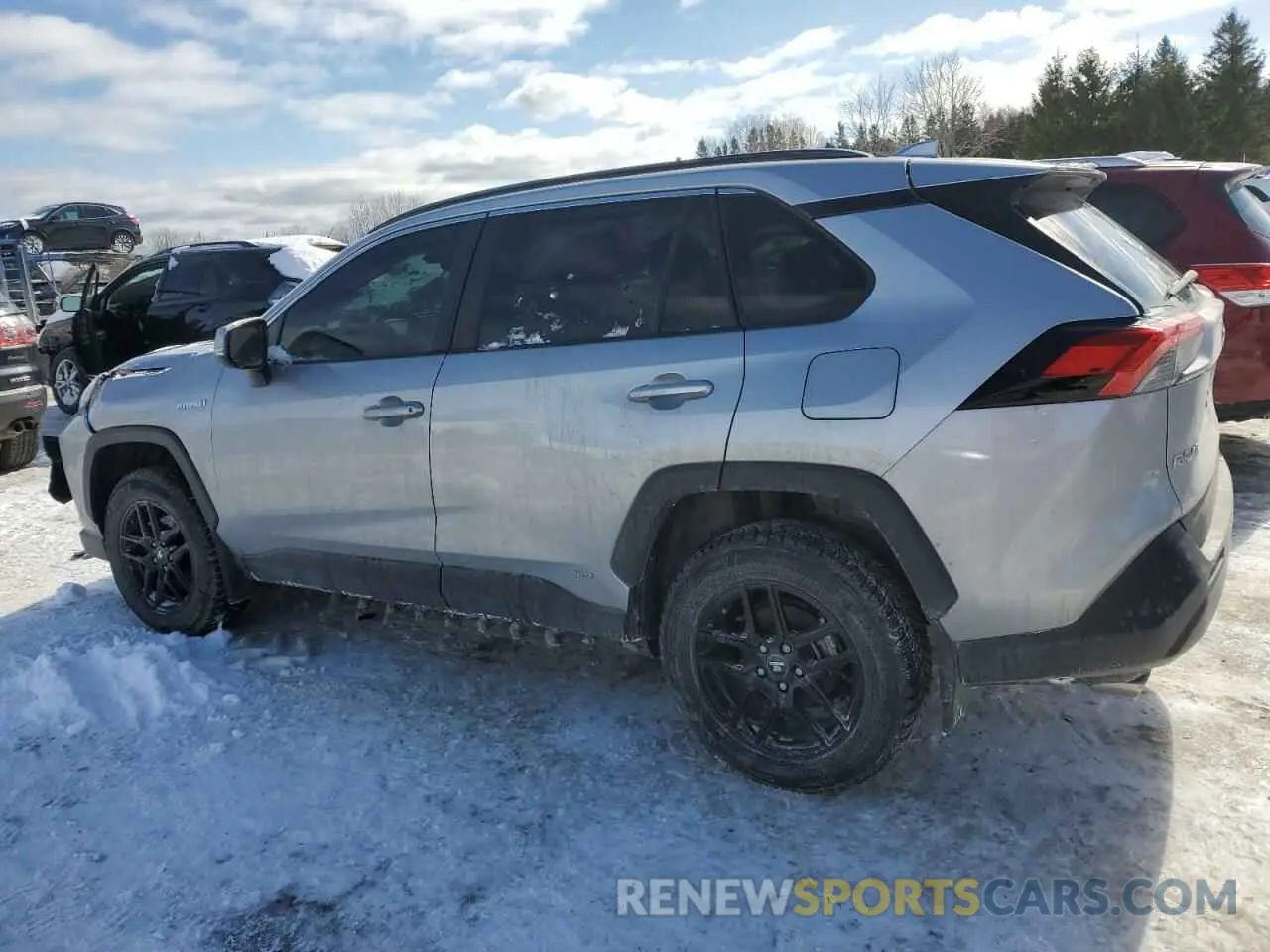 2 Photograph of a damaged car 2T3RWRFV1MW119500 TOYOTA RAV4 2021