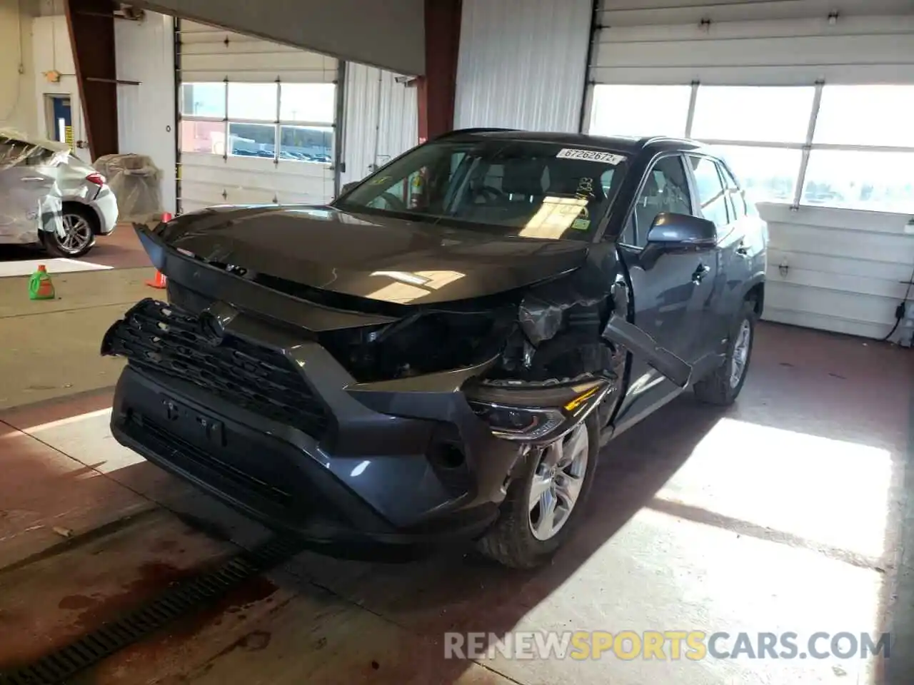 2 Photograph of a damaged car 2T3RWRFV2MW110336 TOYOTA RAV4 2021