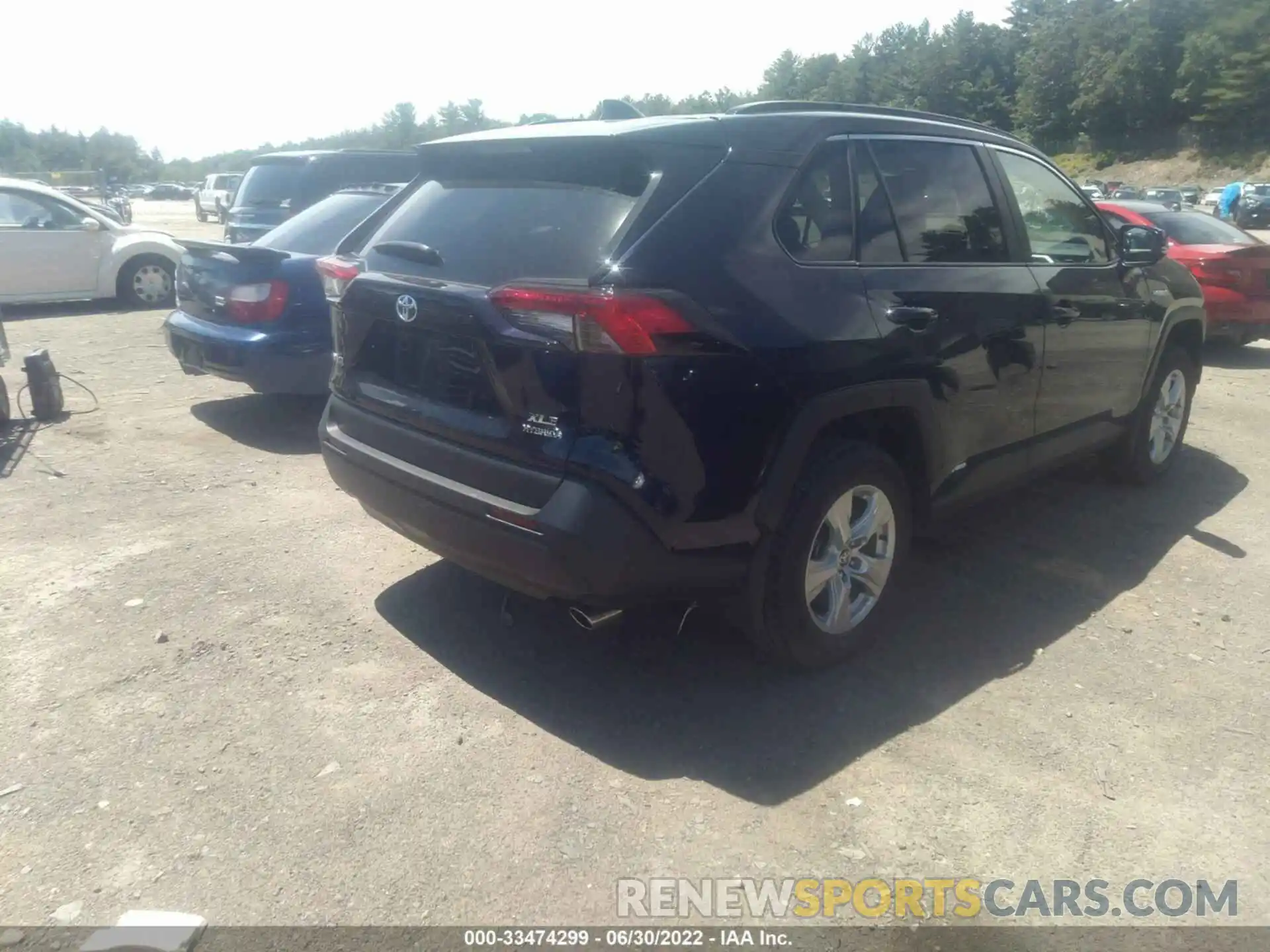 4 Photograph of a damaged car 2T3RWRFV3MW114489 TOYOTA RAV4 2021