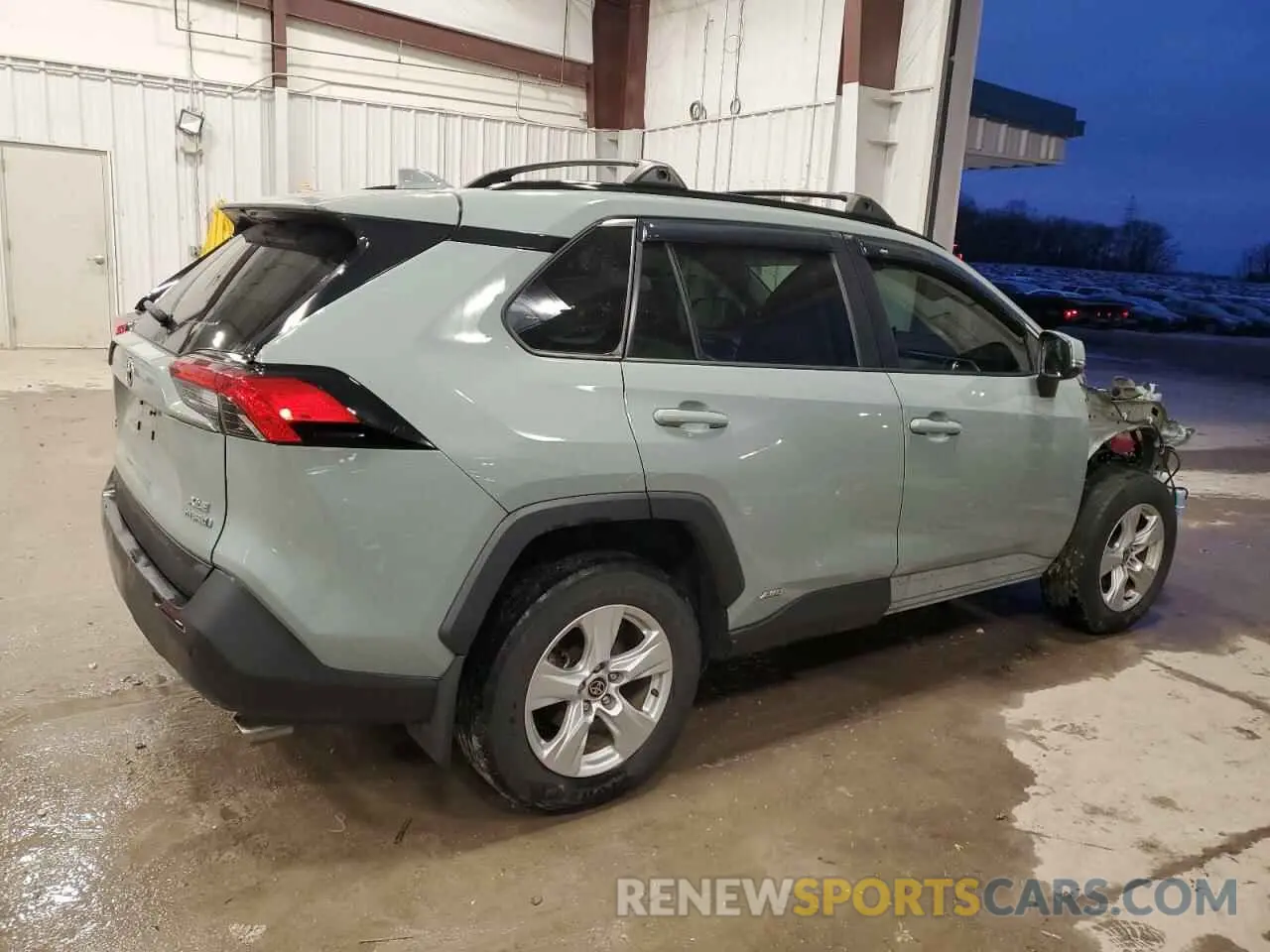 3 Photograph of a damaged car 2T3RWRFV3MW114637 TOYOTA RAV4 2021