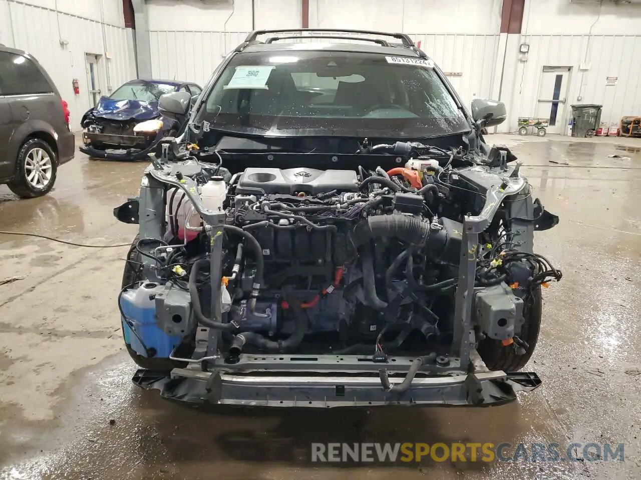 5 Photograph of a damaged car 2T3RWRFV3MW114637 TOYOTA RAV4 2021