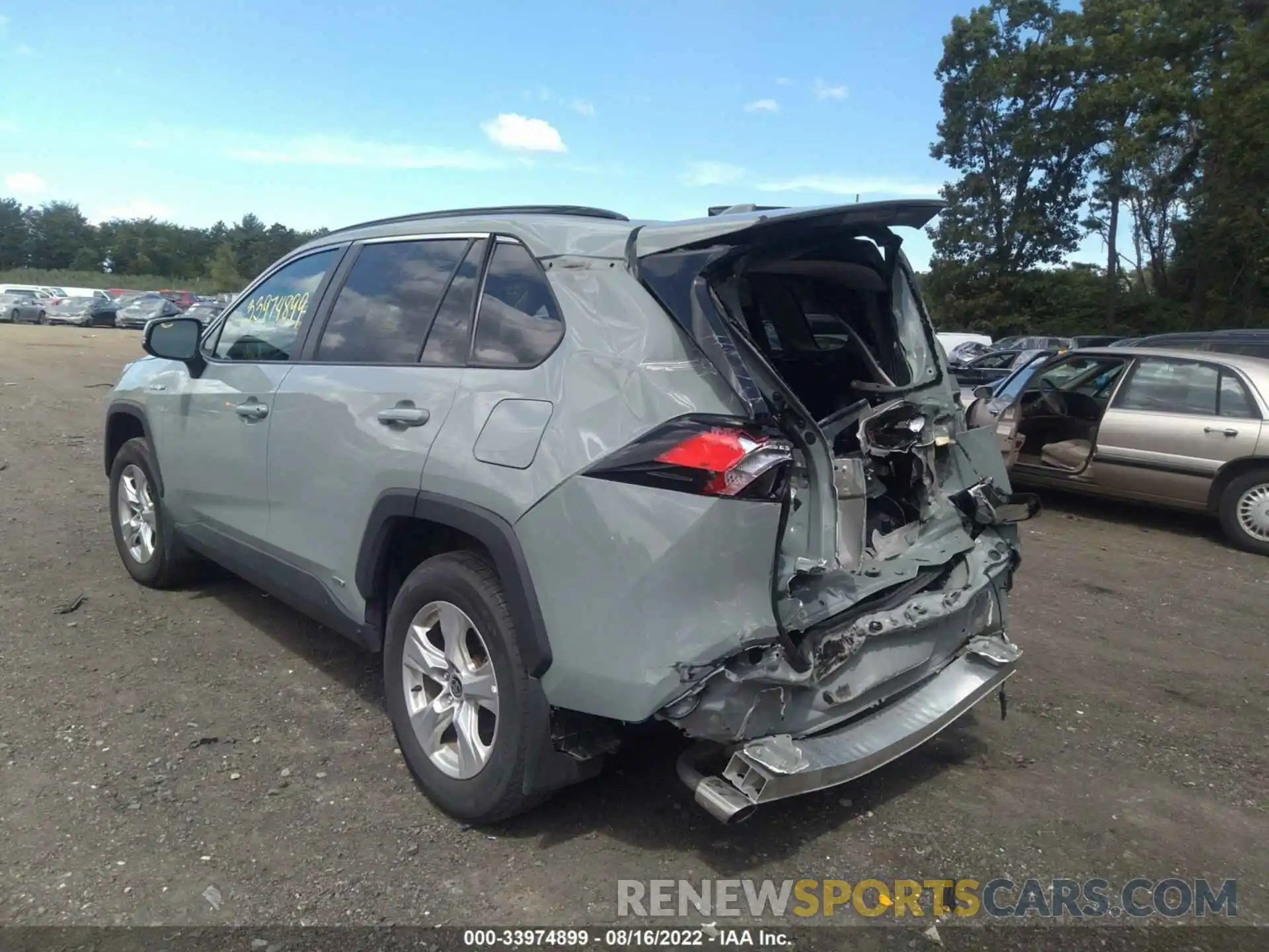 3 Photograph of a damaged car 2T3RWRFV4MW113285 TOYOTA RAV4 2021