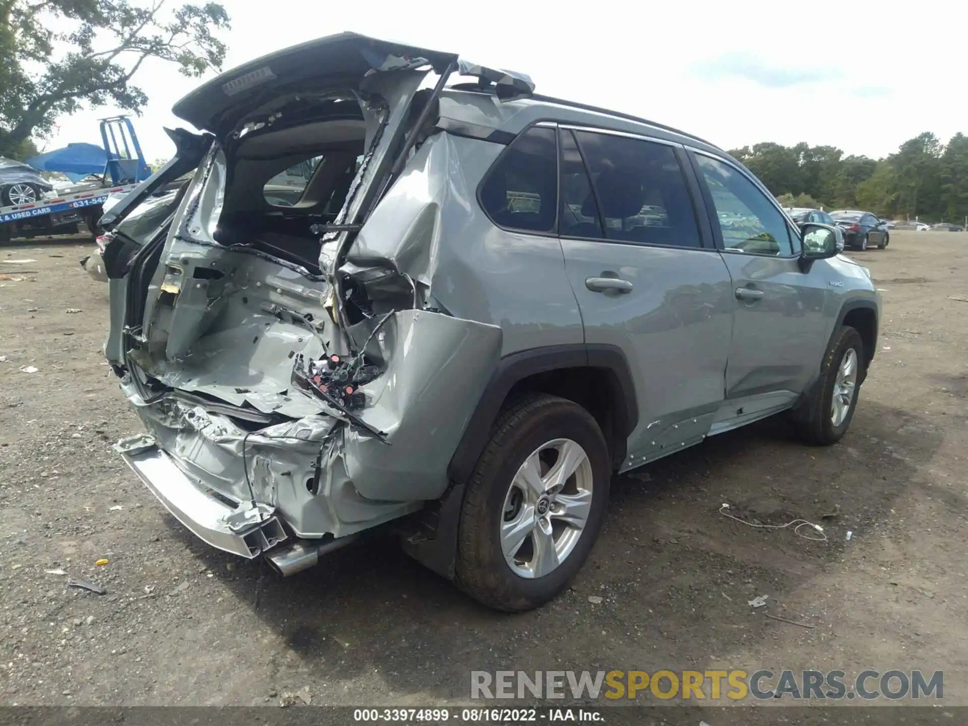 6 Photograph of a damaged car 2T3RWRFV4MW113285 TOYOTA RAV4 2021