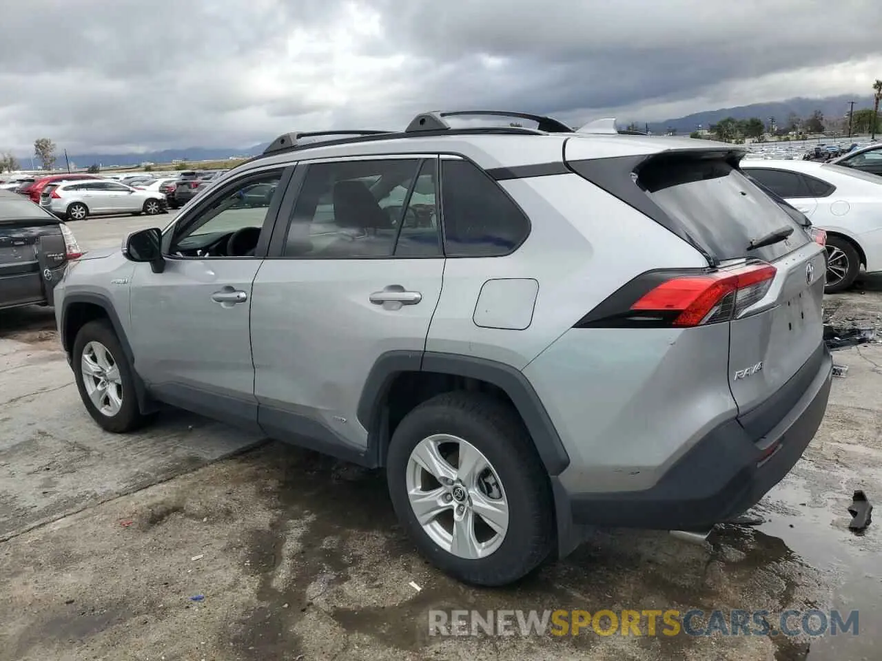 2 Photograph of a damaged car 2T3RWRFV6MW127334 TOYOTA RAV4 2021