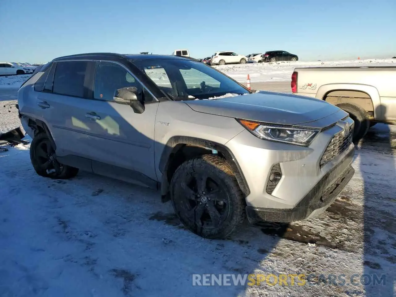4 Photograph of a damaged car 2T3RWRFV7MW123857 TOYOTA RAV4 2021