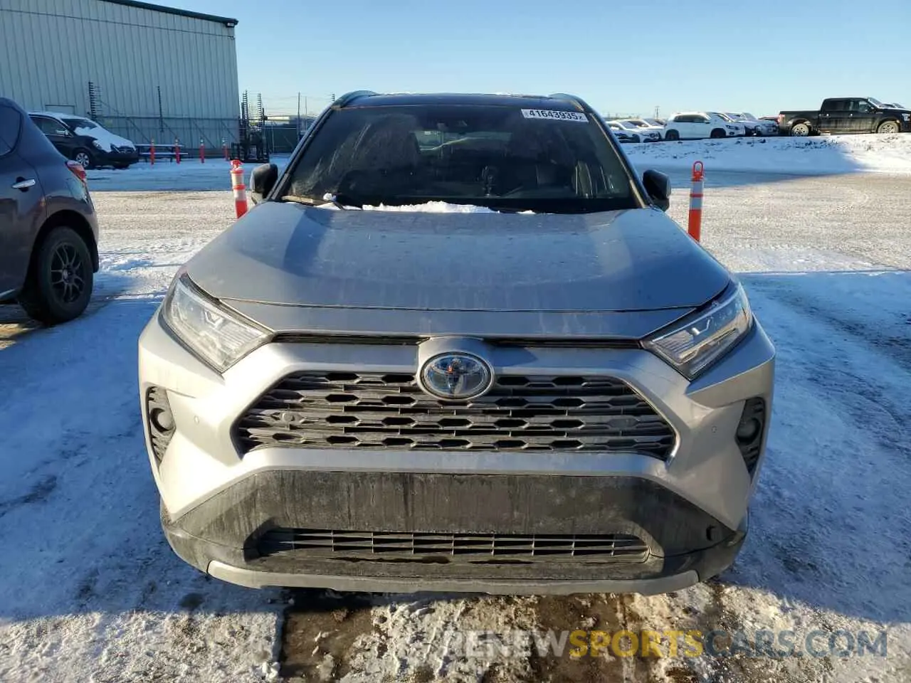 5 Photograph of a damaged car 2T3RWRFV7MW123857 TOYOTA RAV4 2021