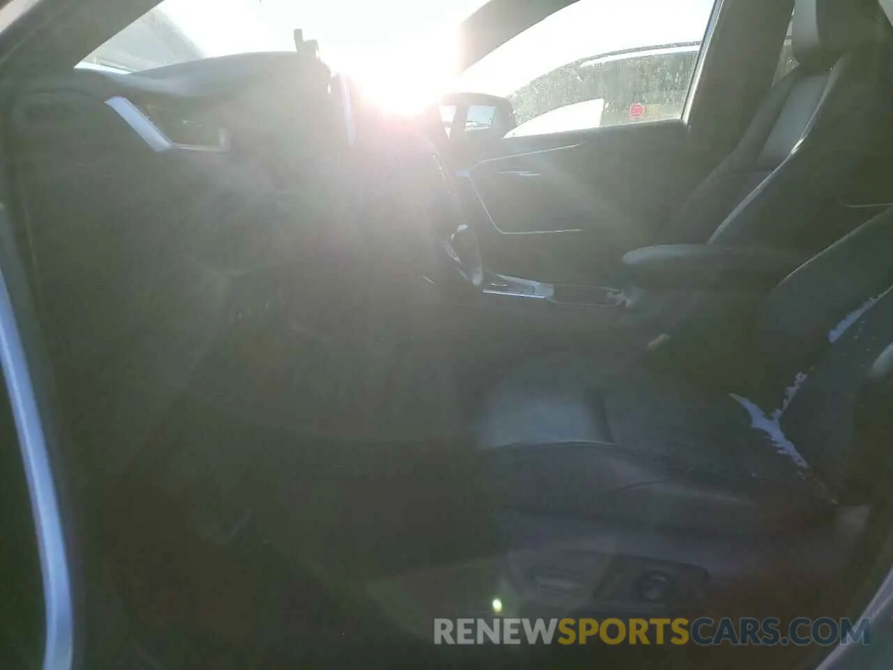 7 Photograph of a damaged car 2T3RWRFV7MW123857 TOYOTA RAV4 2021