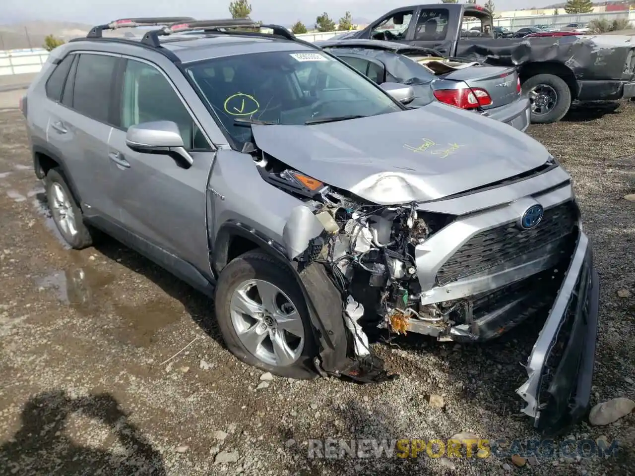 1 Photograph of a damaged car 2T3RWRFV9MW109264 TOYOTA RAV4 2021